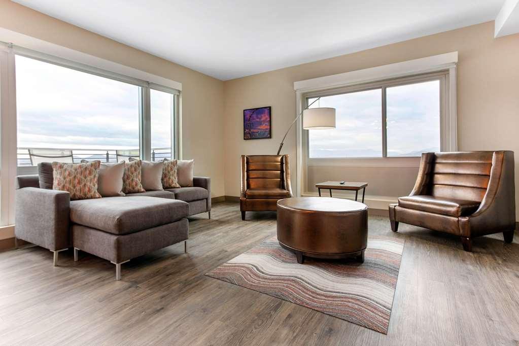 Hotel Cambria Downtown