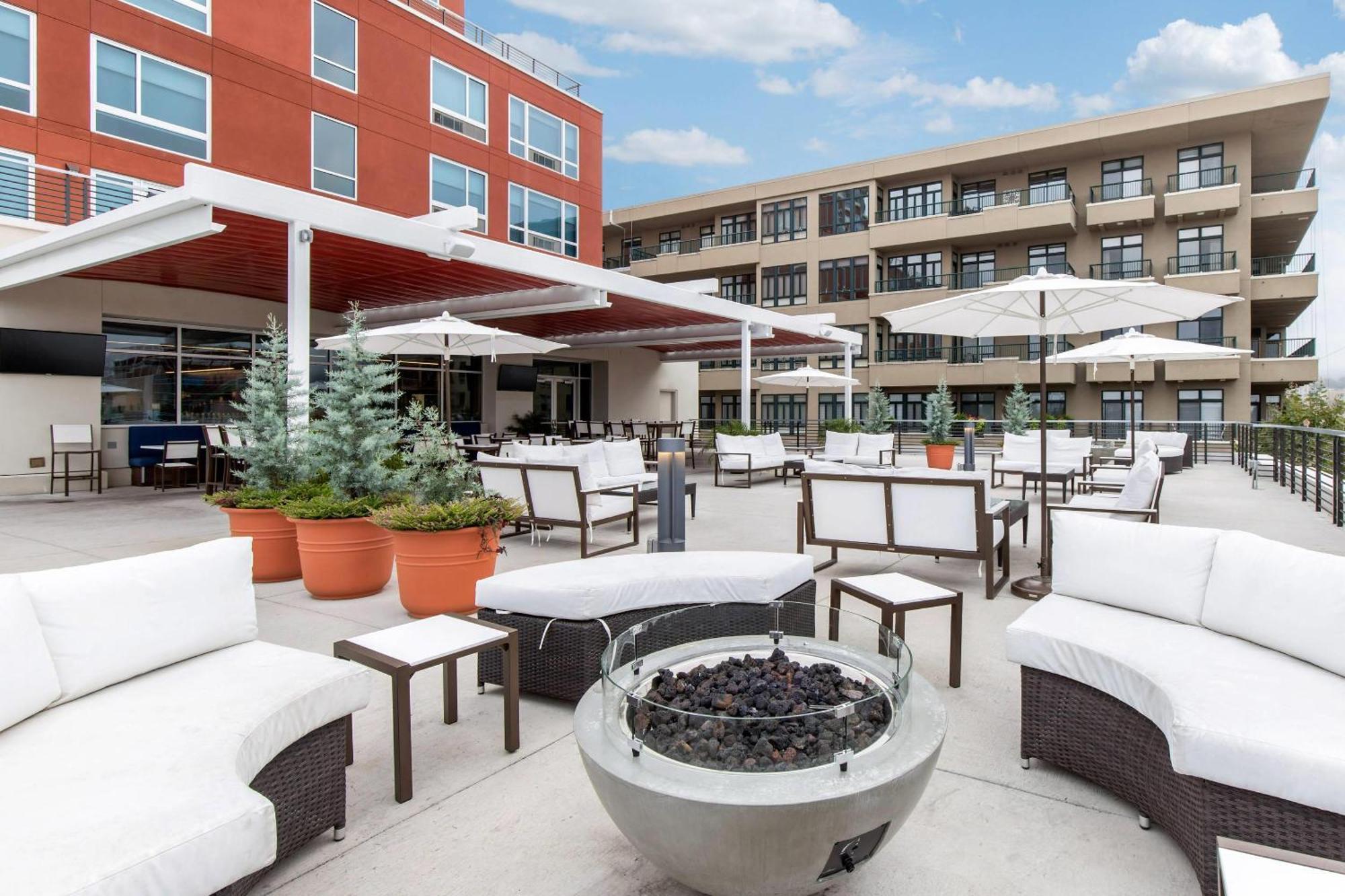 Hotel Cambria Downtown 4*