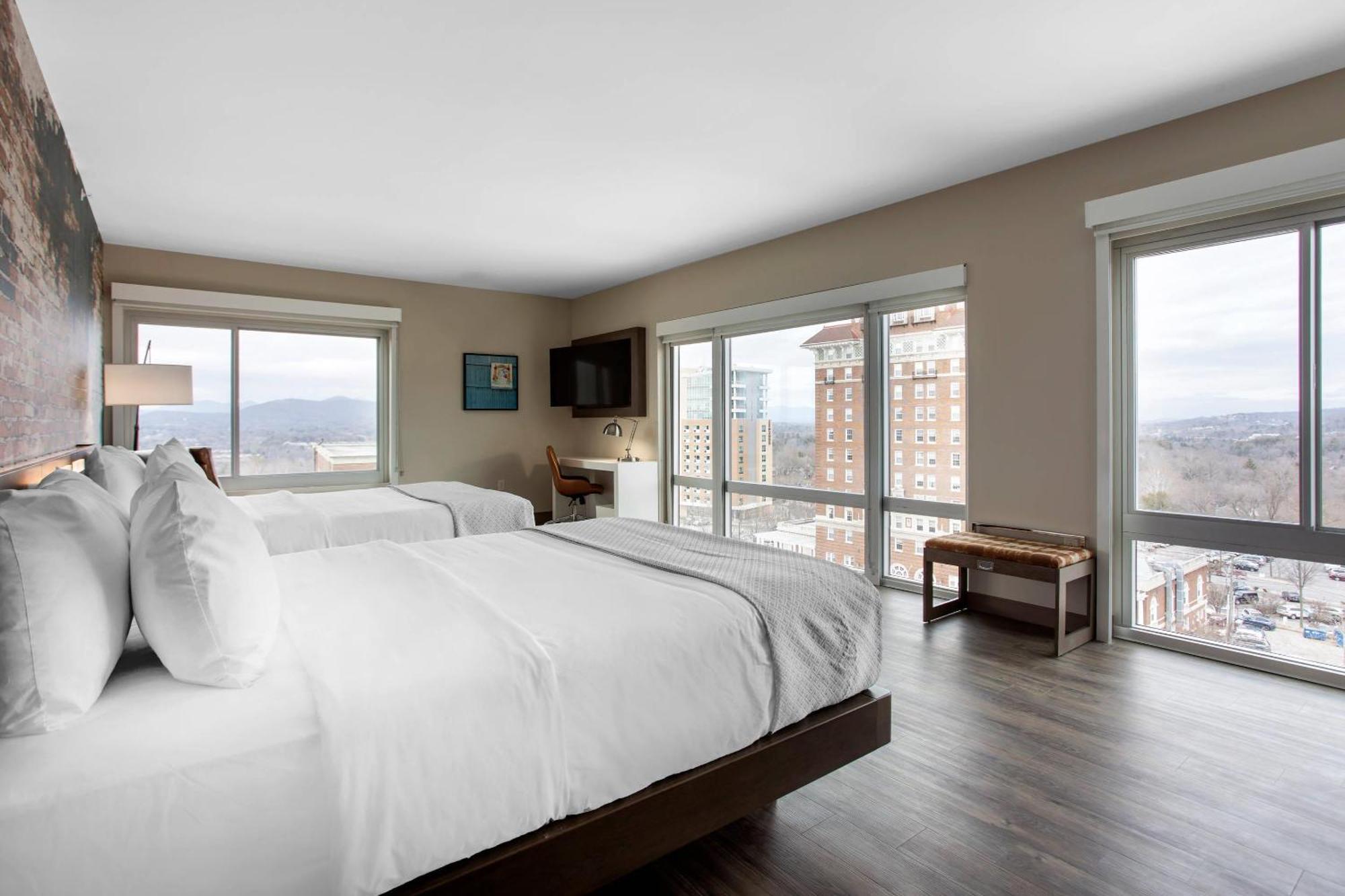 Cambria Downtown Hotel